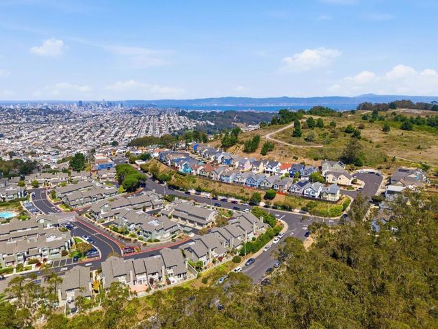 1902 Jameston Lane, Daly City, CA 94014