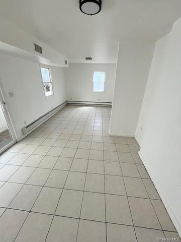 94 Roger Avenue, Inwood, NY 11096