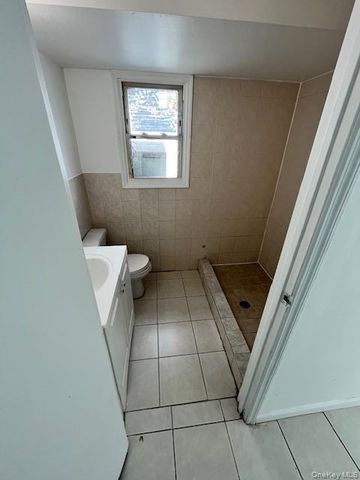 94 Roger Avenue, Inwood, NY 11096