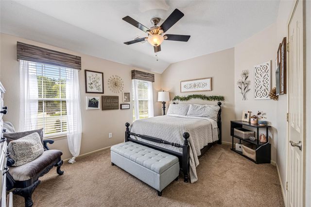 1007 Commons Waterway Drive, Huffman, TX 77336