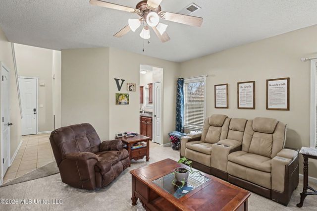 9450 Stone Point Drive, Olive Branch, MS 38654