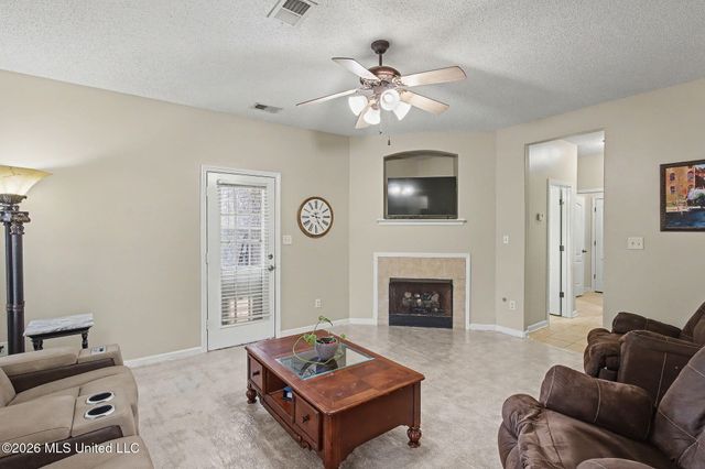 9450 Stone Point Drive, Olive Branch, MS 38654