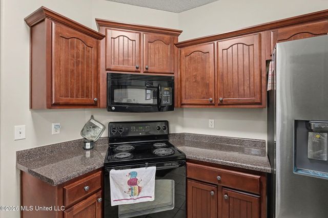 9450 Stone Point Drive, Olive Branch, MS 38654