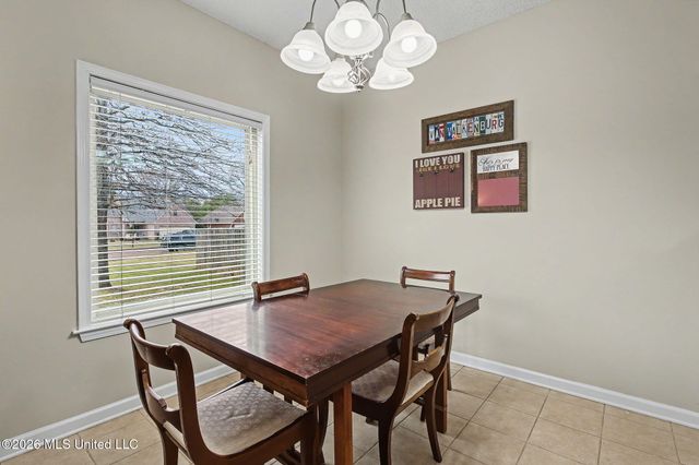 9450 Stone Point Drive, Olive Branch, MS 38654