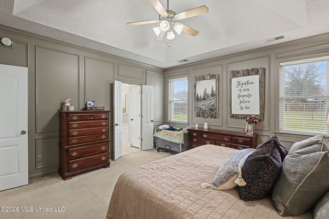 9450 Stone Point Drive, Olive Branch, MS 38654