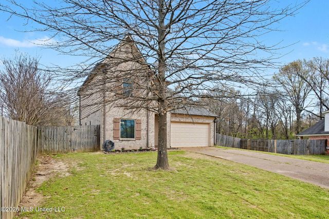 9450 Stone Point Drive, Olive Branch, MS 38654