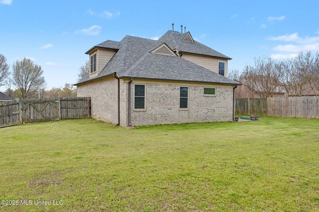 9450 Stone Point Drive, Olive Branch, MS 38654