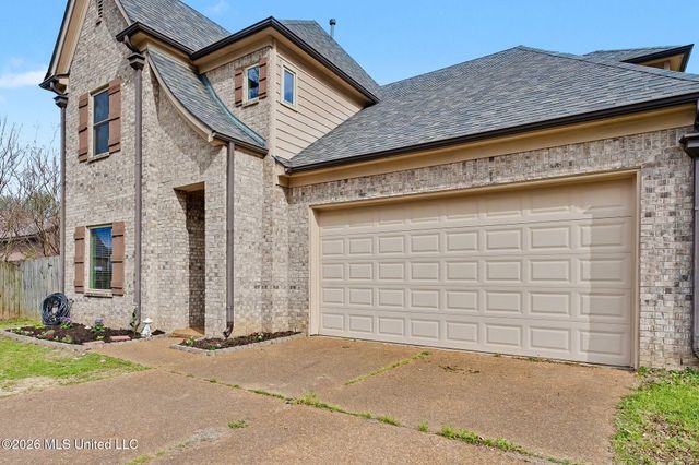 9450 Stone Point Drive, Olive Branch, MS 38654