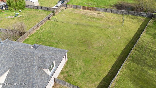 9450 Stone Point Drive, Olive Branch, MS 38654