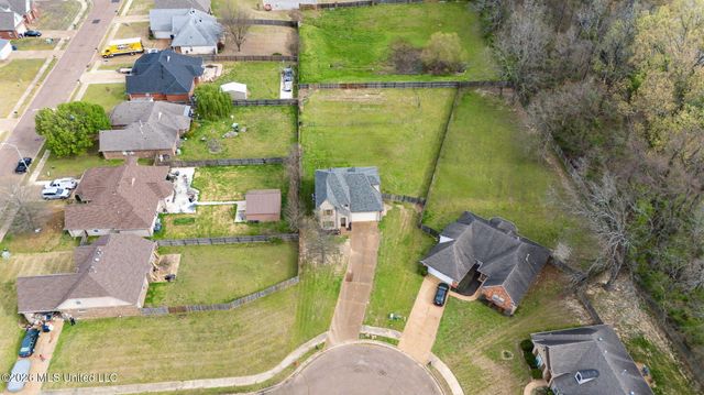 9450 Stone Point Drive, Olive Branch, MS 38654