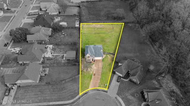 9450 Stone Point Drive, Olive Branch, MS 38654