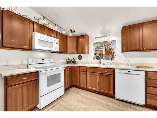 15411 Se MILL PLAIN Blvd C12, Vancouver, WA 98684