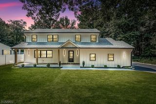 300 E Chestnut Ave, Metuchen Boro, NJ 08840