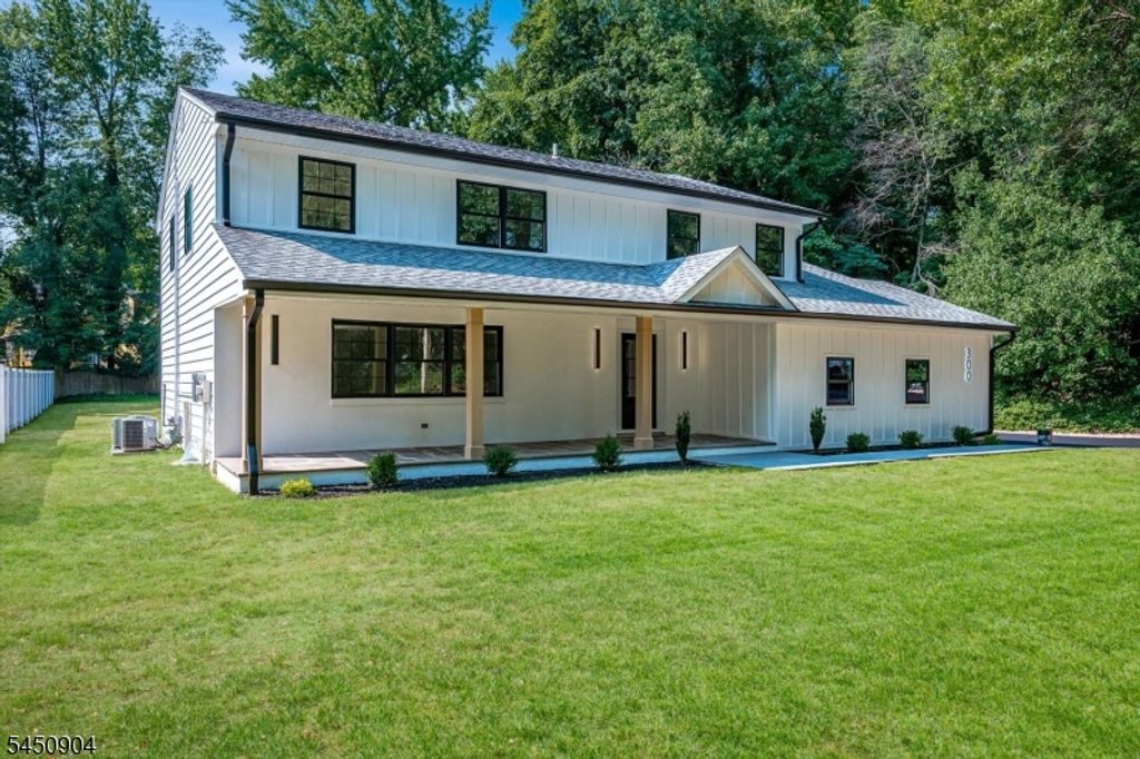 300 E Chestnut Ave, Metuchen Boro, NJ 08840 — photo 3