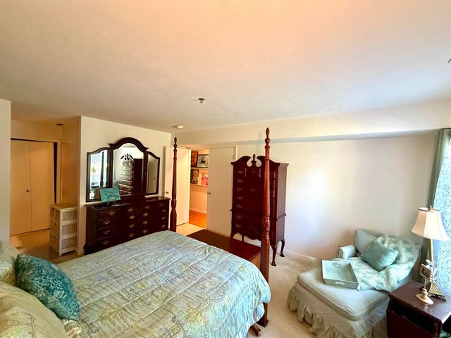 9525 S Pointe Lasalles Dr Unit 86, Bloomington, IN 47401