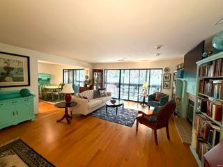 9525 S Pointe Lasalles Dr Unit 86, Bloomington, IN 47401