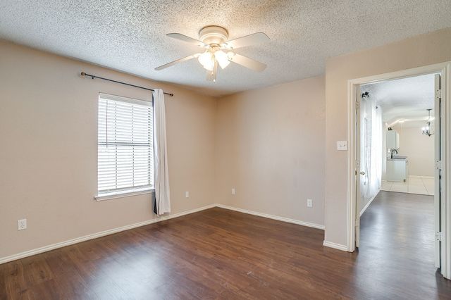 109 Paula Drive, Joshua, TX 76058