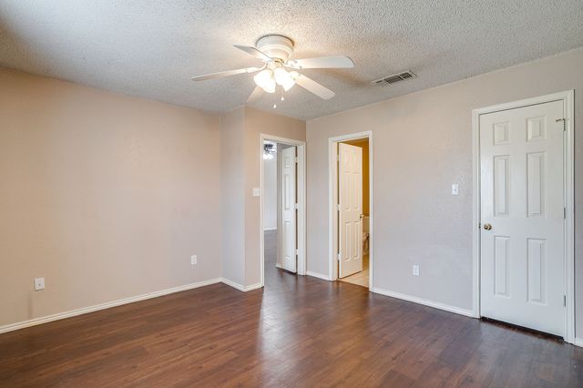 109 Paula Drive, Joshua, TX 76058