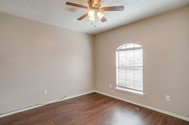 109 Paula Drive, Joshua, TX 76058