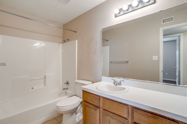 109 Paula Drive, Joshua, TX 76058