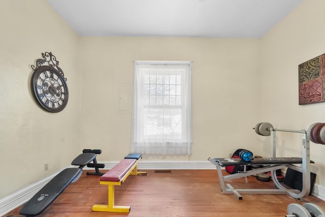 2151 N Campbell Avenue, Springfield, MO 65803