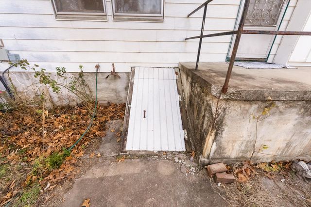 2151 N Campbell Avenue, Springfield, MO 65803