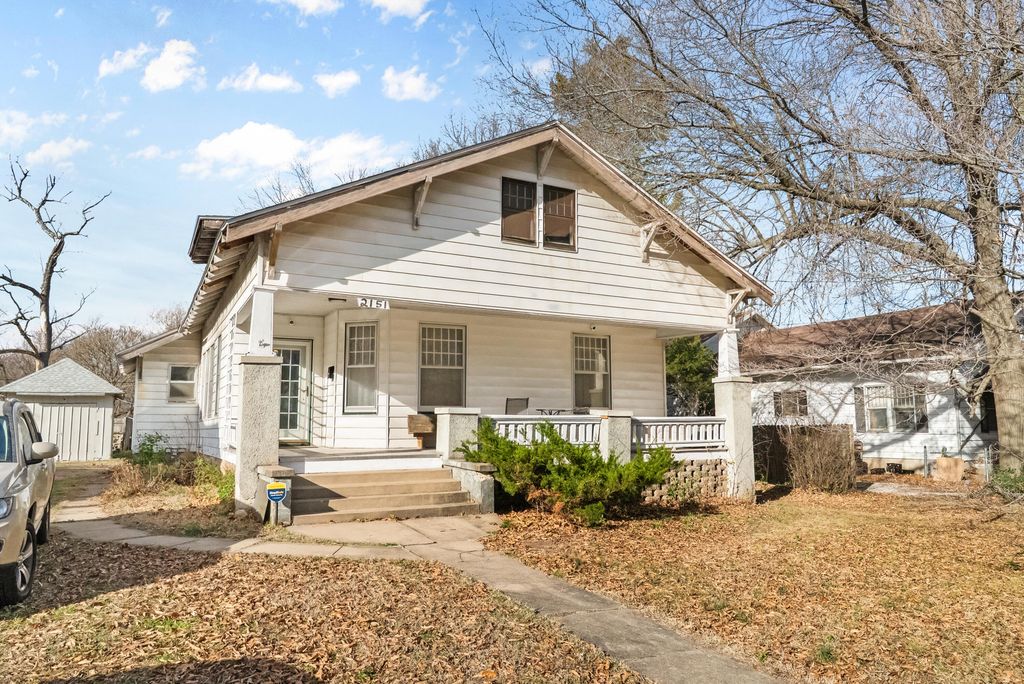 2151 N Campbell Avenue, Springfield, MO 65803