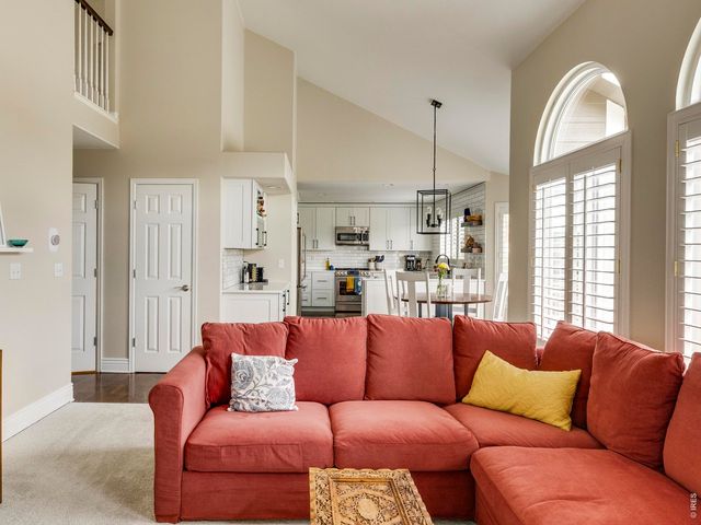 9437 Cherryvale Ln, Highlands Ranch, CO 80126