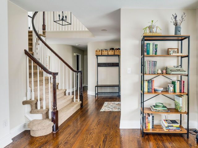 9437 Cherryvale Ln, Highlands Ranch, CO 80126