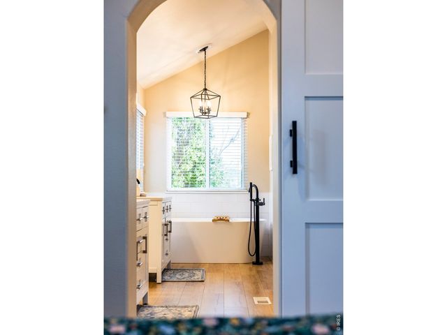 9437 Cherryvale Ln, Highlands Ranch, CO 80126