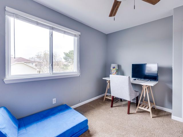 9437 Cherryvale Ln, Highlands Ranch, CO 80126