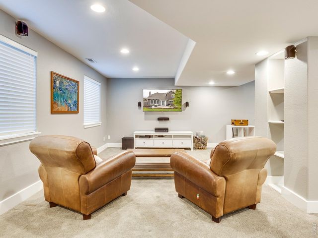 9437 Cherryvale Ln, Highlands Ranch, CO 80126
