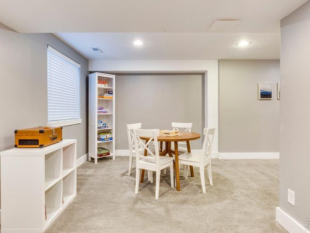 9437 Cherryvale Ln, Highlands Ranch, CO 80126