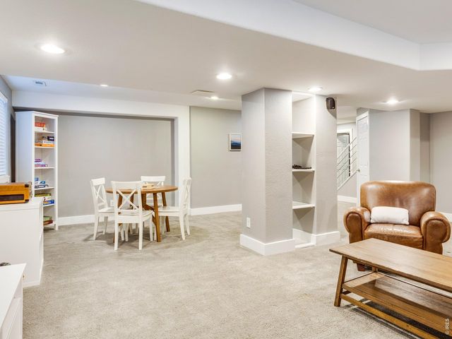 9437 Cherryvale Ln, Highlands Ranch, CO 80126