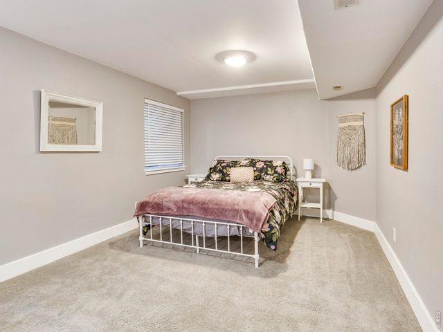 9437 Cherryvale Ln, Highlands Ranch, CO 80126