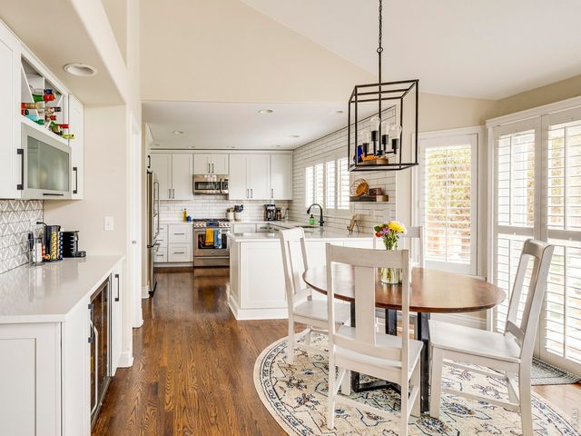 9437 Cherryvale Ln, Highlands Ranch, CO 80126