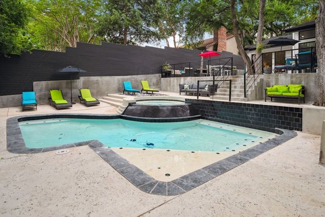 10823 Stone Canyon Road, Dallas, TX 75230