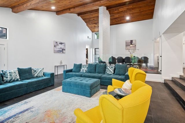 10823 Stone Canyon Road, Dallas, TX 75230