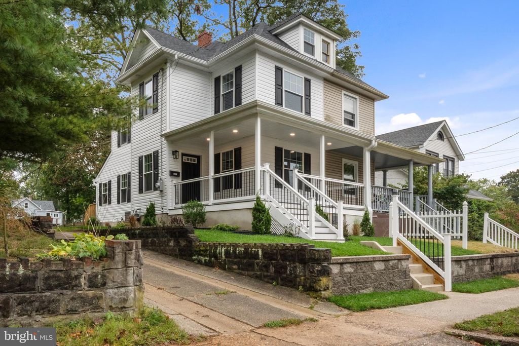 127 E WOODLAND AVE, Pitman, NJ 08071