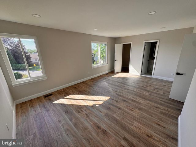 402 HARRISON PL, Ambler, PA 19002