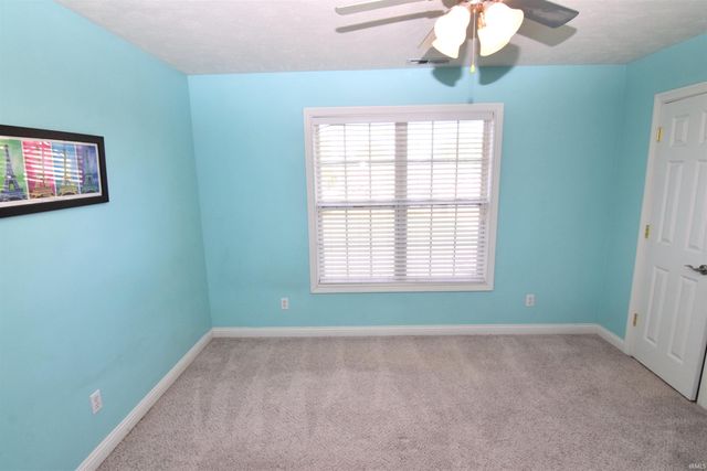 1612 S O'hare Boulevard, Yorktown, IN 47396
