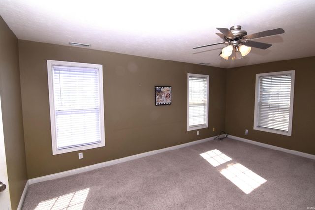 1612 S O'hare Boulevard, Yorktown, IN 47396