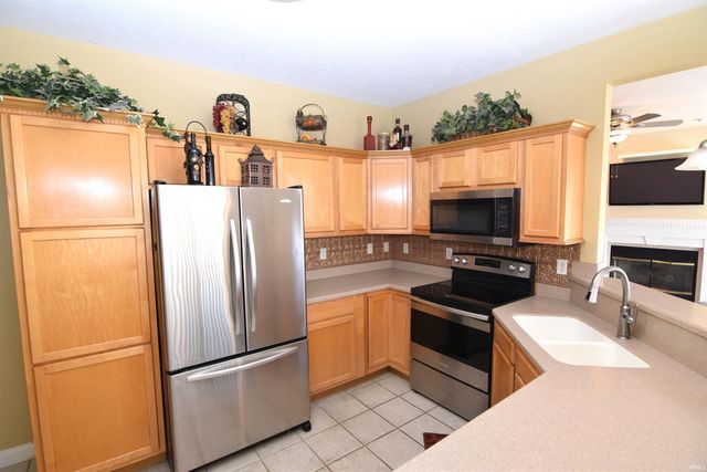 1612 S O'hare Boulevard, Yorktown, IN 47396