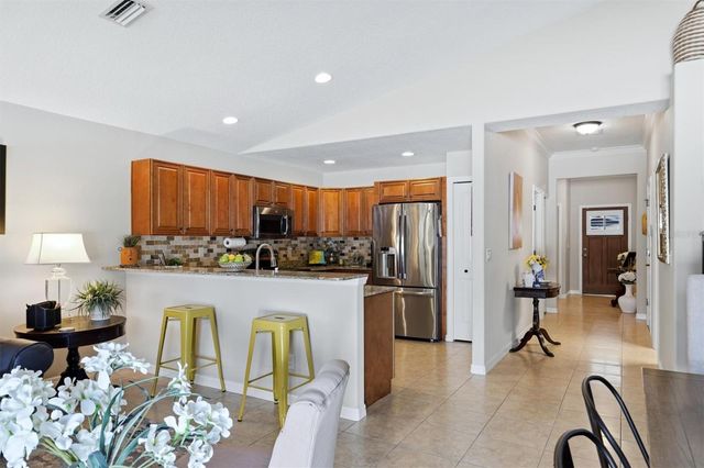7106 35TH STREET E, Sarasota, FL 34243