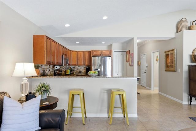 7106 35TH STREET E, Sarasota, FL 34243