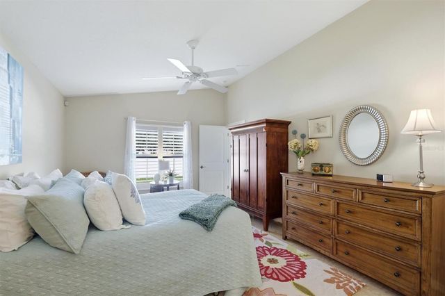 7106 35TH STREET E, Sarasota, FL 34243