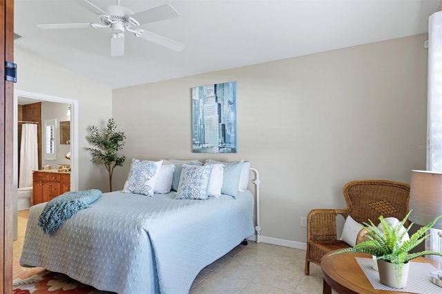 7106 35TH STREET E, Sarasota, FL 34243