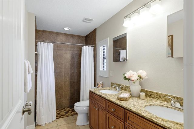 7106 35TH STREET E, Sarasota, FL 34243