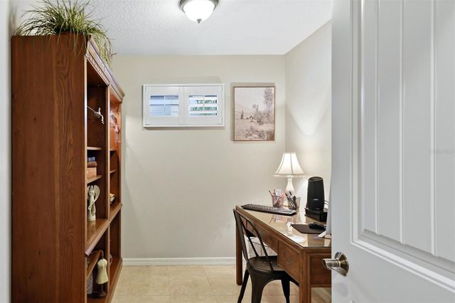 7106 35TH STREET E, Sarasota, FL 34243