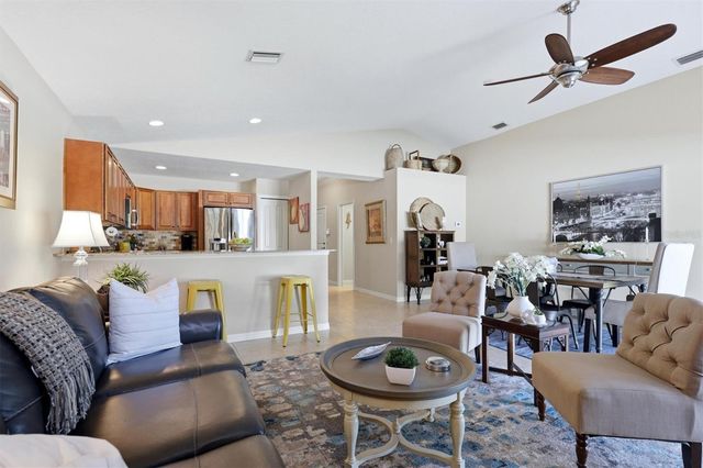 7106 35TH STREET E, Sarasota, FL 34243